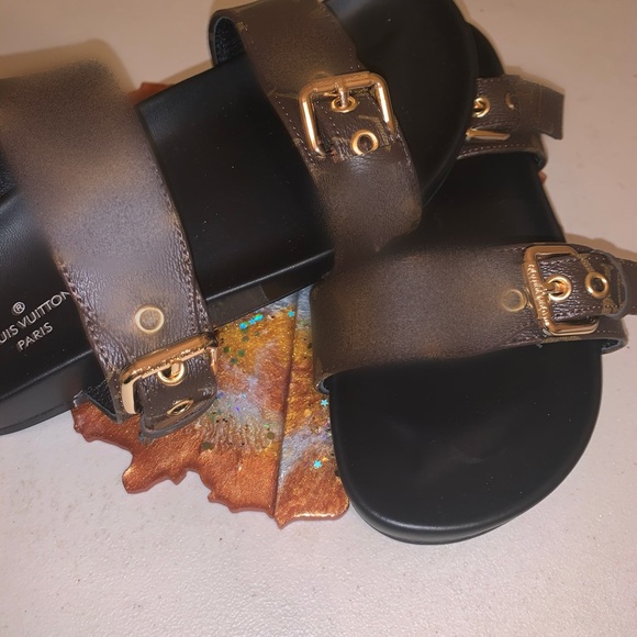 Slides - Picture 1 of 2